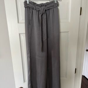 Bella Dahl almost new paper bag waist pants